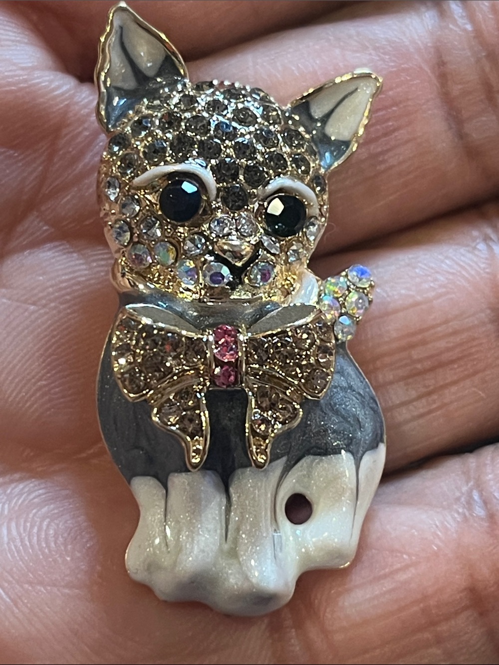 Rhinestone Cat Brooch in Gray & White with Gold Accents